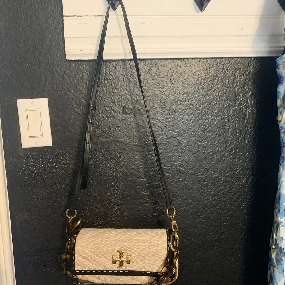 Tory Burch tortoise shell hand bag with strap in new condition - Picture 5 of 16